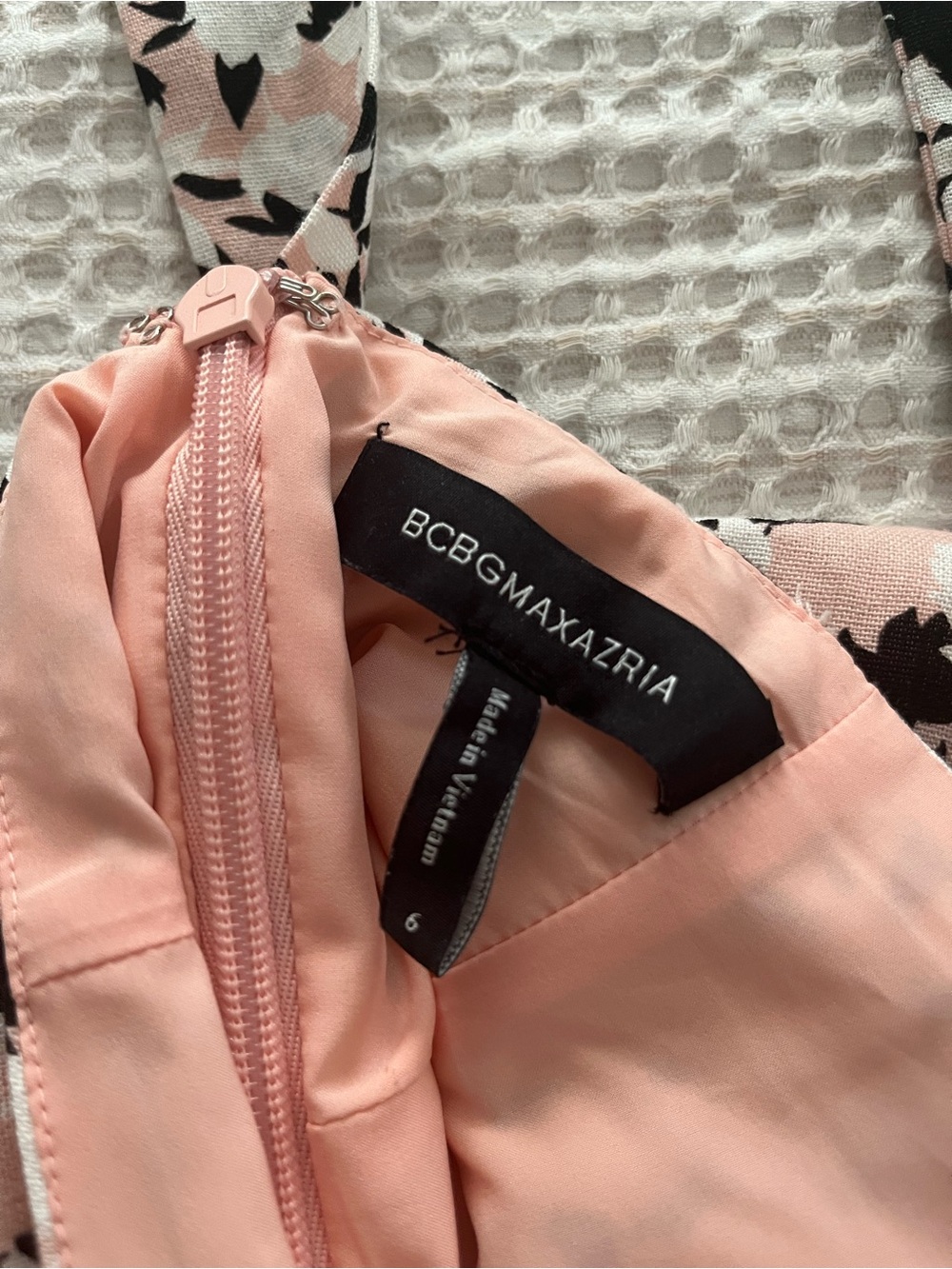 BCBGMaxAzria Pink and Black Floral dress - Picture 4 of 6